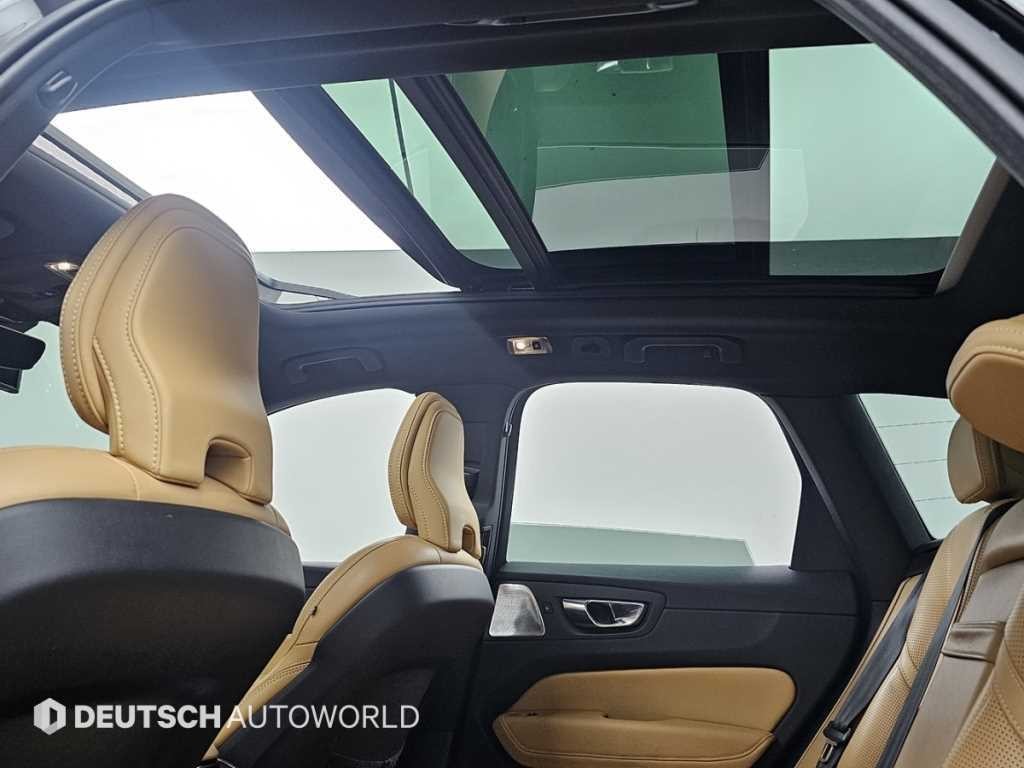 볼보 XC60 XC60(2세대) T6 AWD 인스크립션 이미지 18