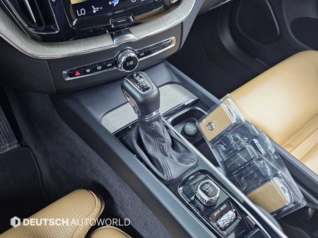 볼보 XC60 XC60(2세대) T6 AWD 인스크립션 이미지 9