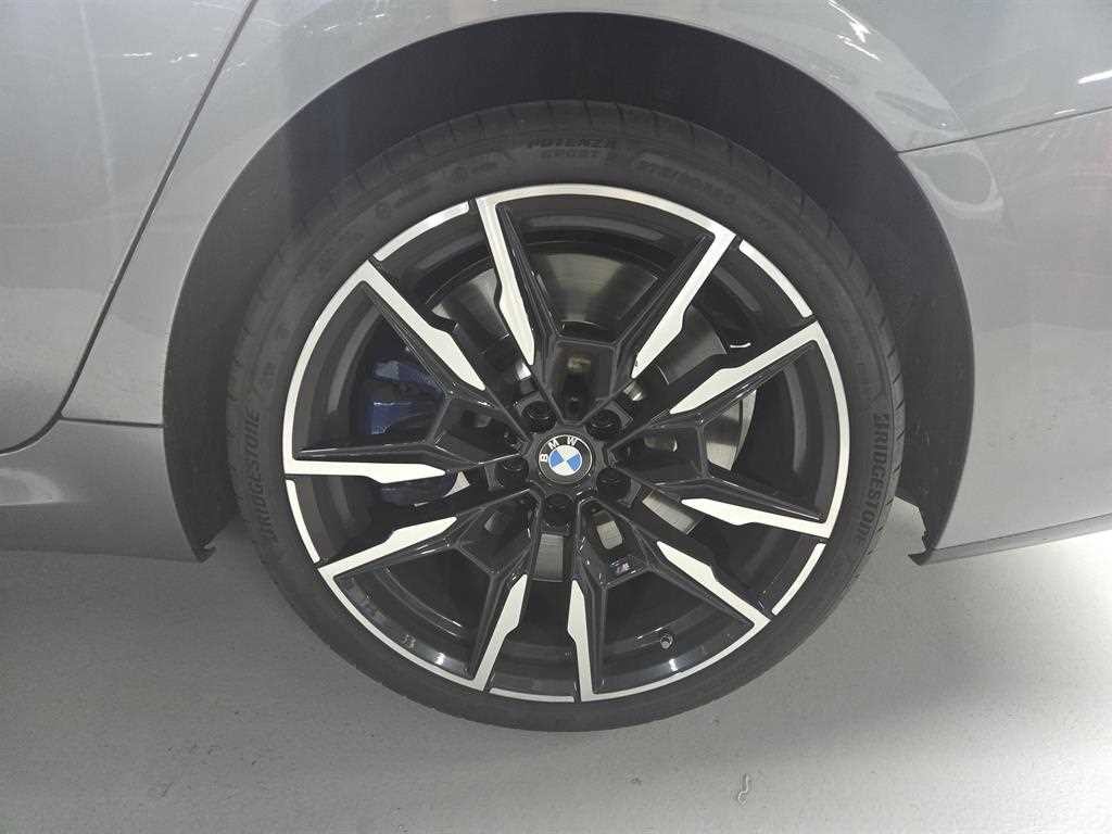 BMW 8시리즈 8시리즈 (G15) M850i xDrive 그란 쿠페 이미지 16