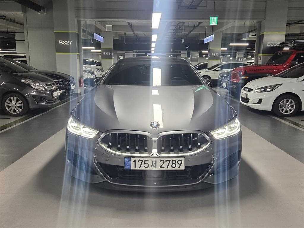 BMW 8시리즈 8시리즈 (G15) M850i xDrive 그란 쿠페 이미지 2
