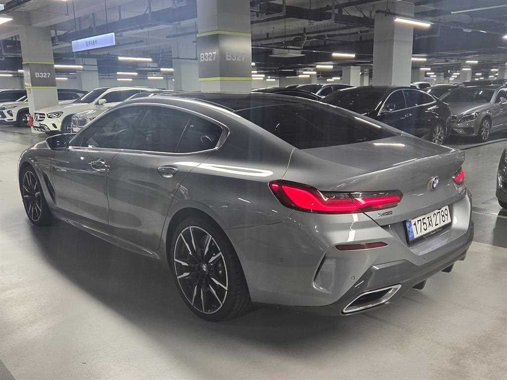 BMW 8시리즈 8시리즈 (G15) M850i xDrive 그란 쿠페 이미지 5