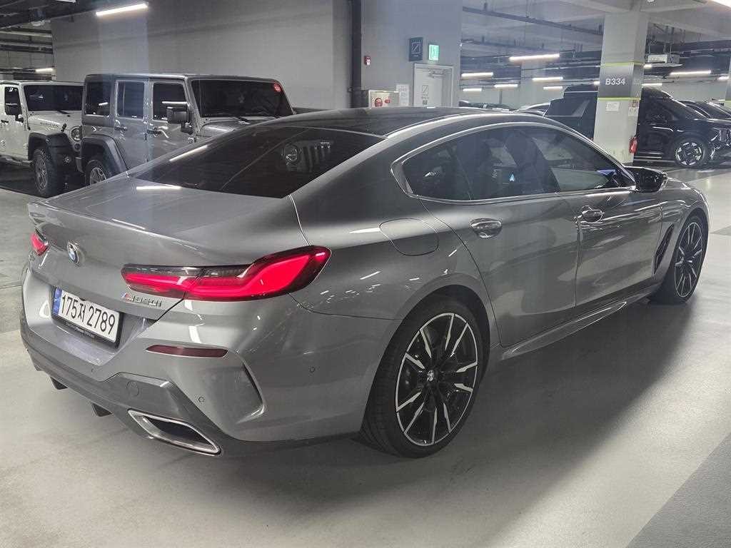 BMW 8시리즈 8시리즈 (G15) M850i xDrive 그란 쿠페 이미지 6