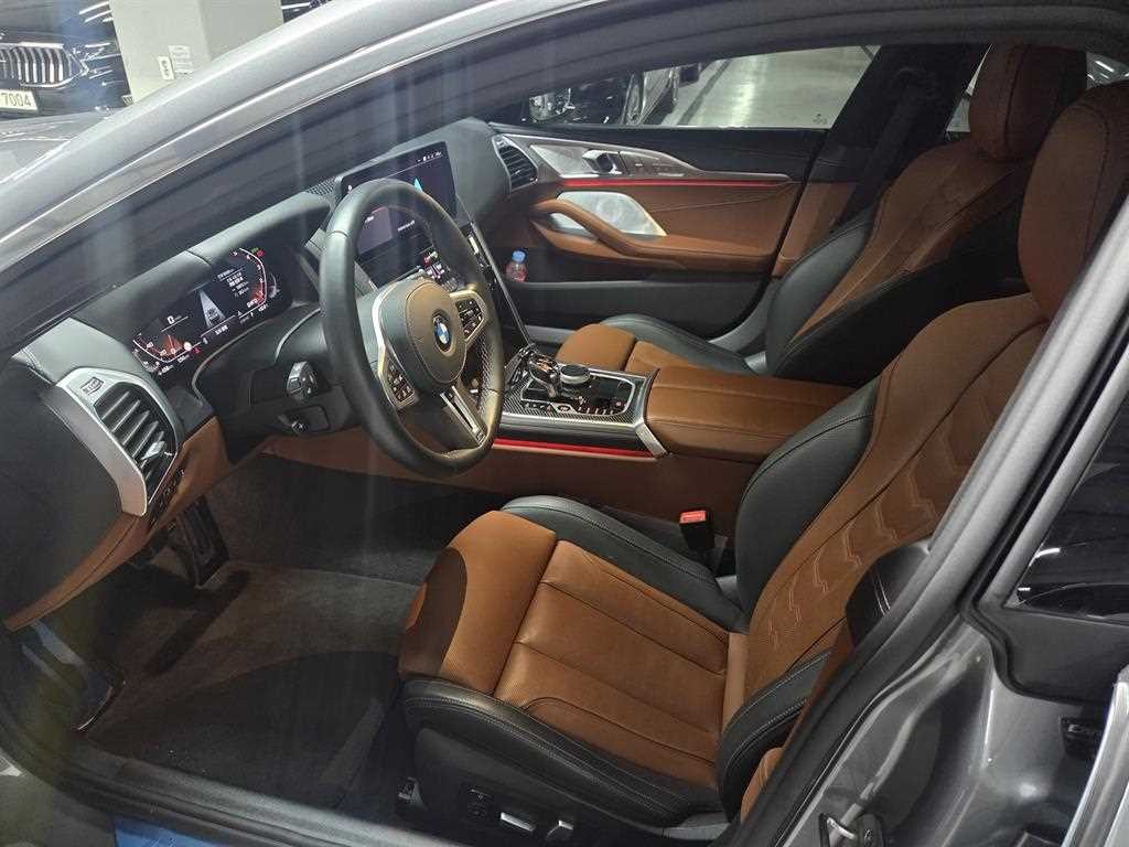 BMW 8시리즈 8시리즈 (G15) M850i xDrive 그란 쿠페 이미지 8
