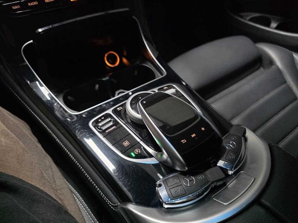 벤츠 GLC 클래스 GLC클래스 X253 GLC 220 d 4MATIC 프리미엄 쿠페 이미지 10