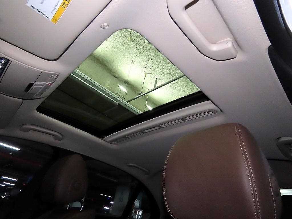 벤츠 E 클래스 E-클래스 W213 E300 아방가르드 이미지 17