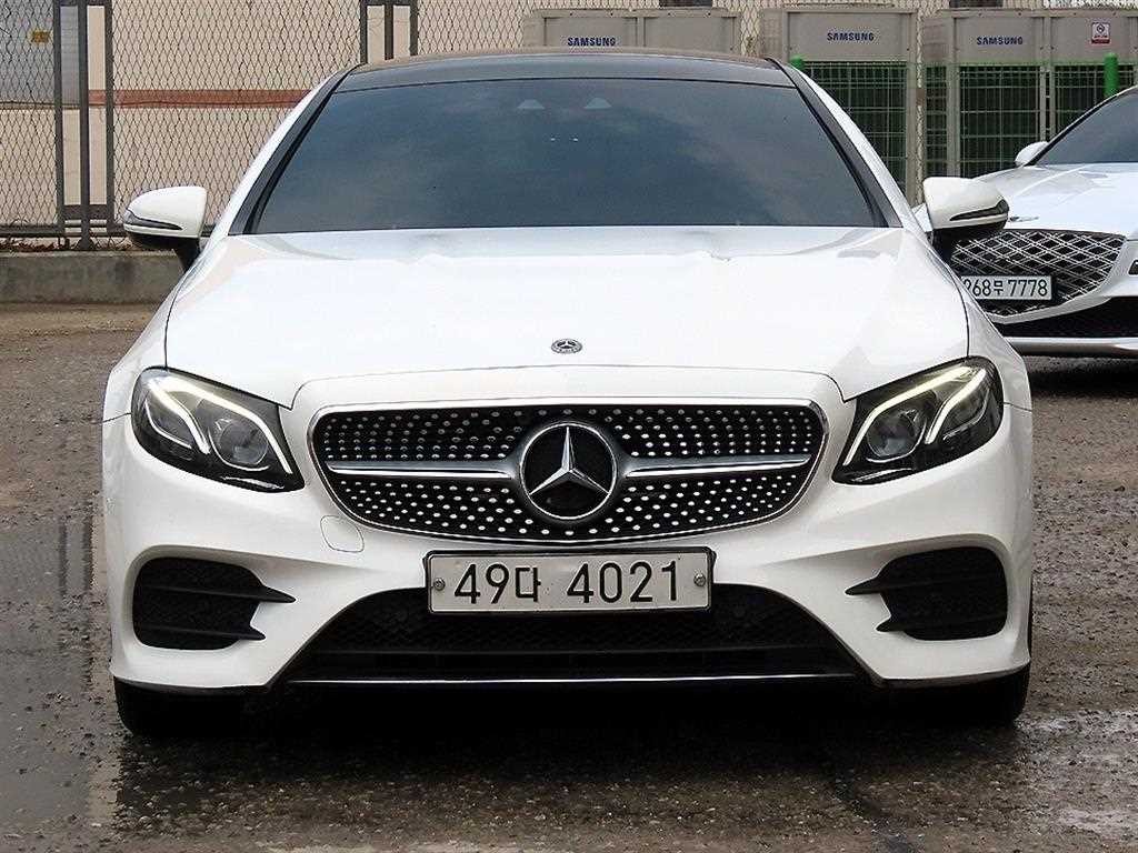 벤츠 E 클래스 E-클래스 W213 E220d 쿠페 이미지 2