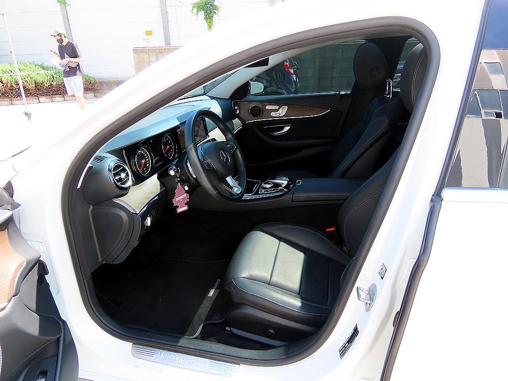 벤츠 E 클래스 E-클래스 W213 E300 4MATIC 익스클루시브 스텐다드 이미지 5