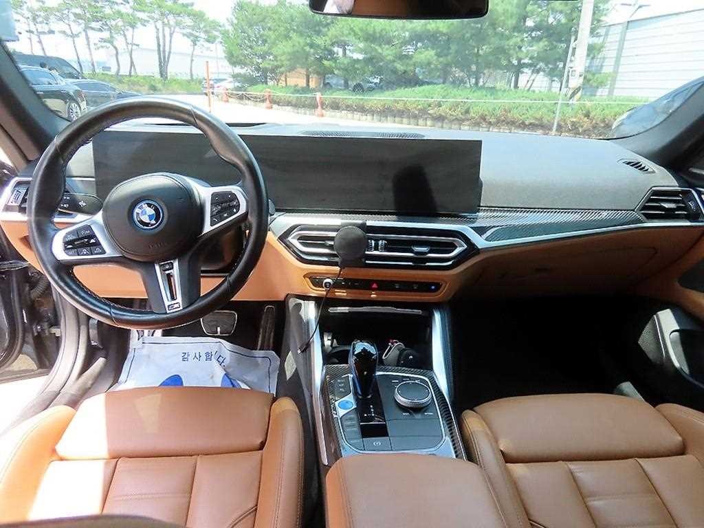 BMW i4 M50 프로 이미지 8