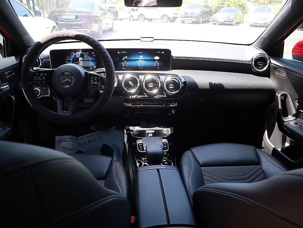 벤츠 A 클래스 A클래스 W177 A220 해치백 이미지 5