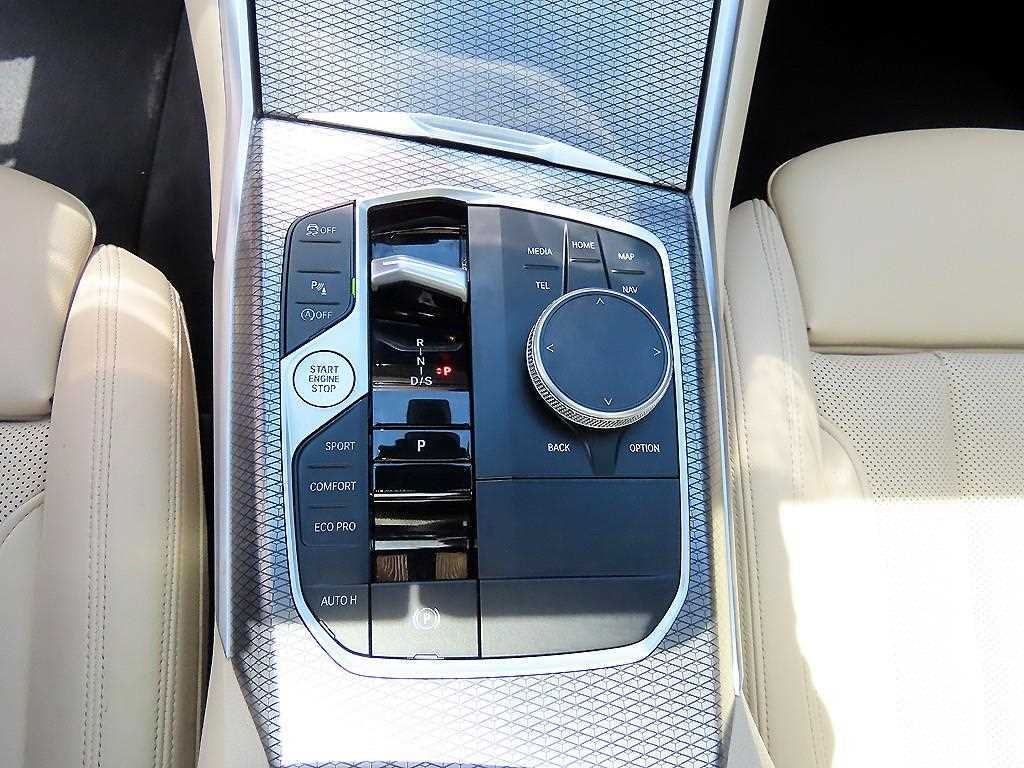 BMW 3시리즈 3시리즈 (G20) 320i M 스포츠 이미지 11