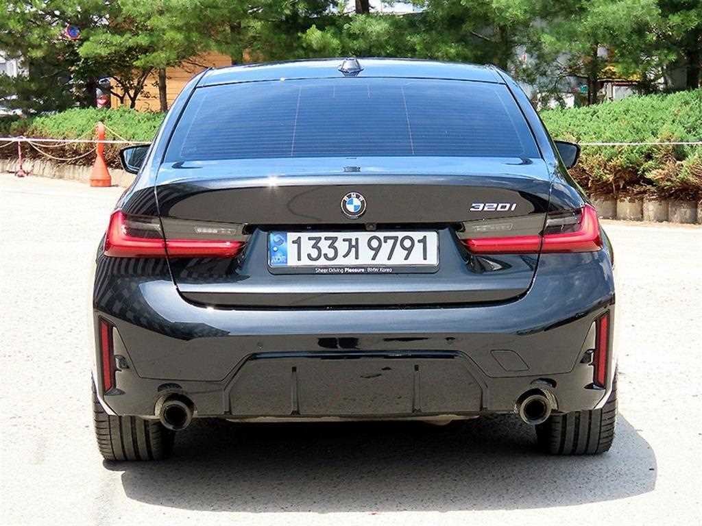 BMW 3시리즈 3시리즈 (G20) 320i M 스포츠 이미지 4