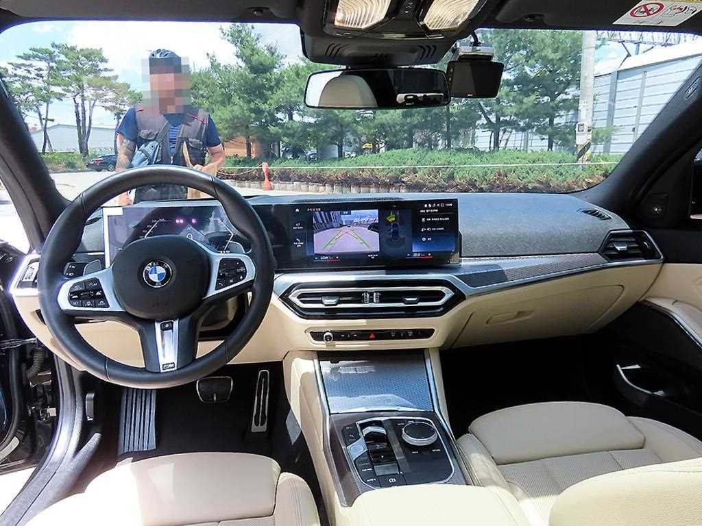 BMW 3시리즈 3시리즈 (G20) 320i M 스포츠 이미지 7