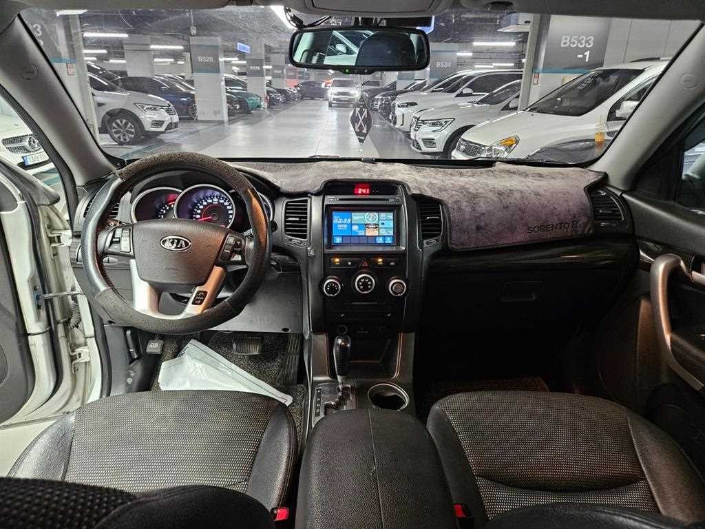 기아 쏘렌토 쏘렌토 R 디젤 4WD 2.2 TLX 고급형 이미지 11
