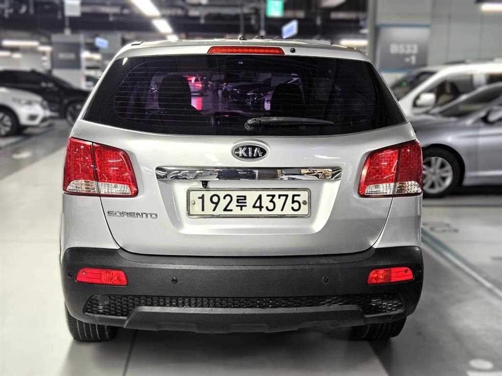 기아 쏘렌토 쏘렌토 R 디젤 4WD 2.2 TLX 고급형 이미지 3