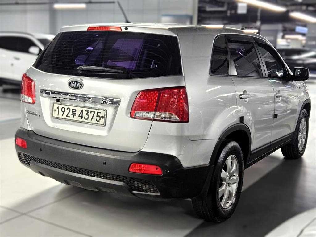 기아 쏘렌토 쏘렌토 R 디젤 4WD 2.2 TLX 고급형 이미지 4
