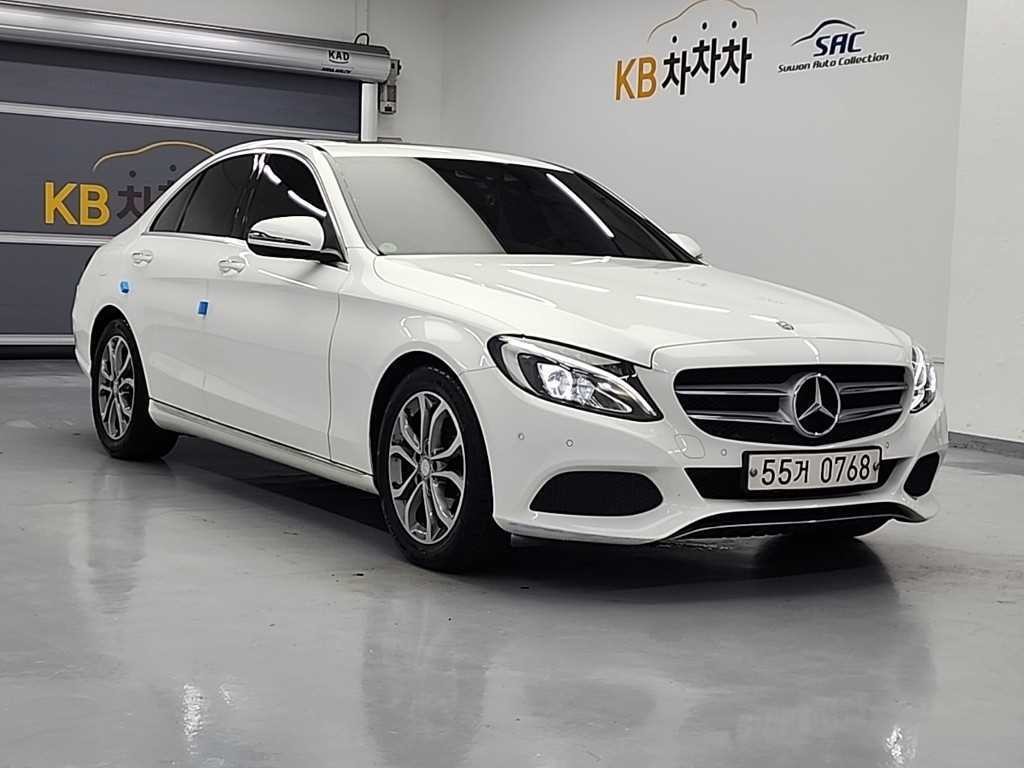 벤츠 C 클래스 C클래스 W205 C200 이미지 5