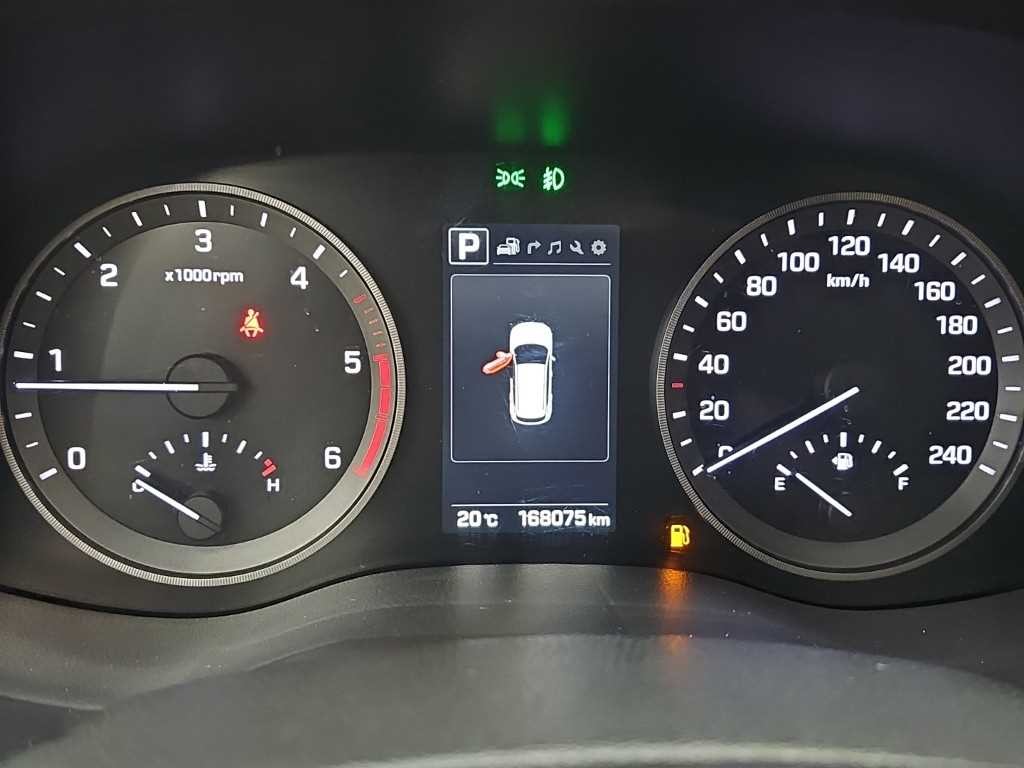 현대 투싼 올뉴투싼 디젤 2.0 4WD 프리미엄 이미지 6