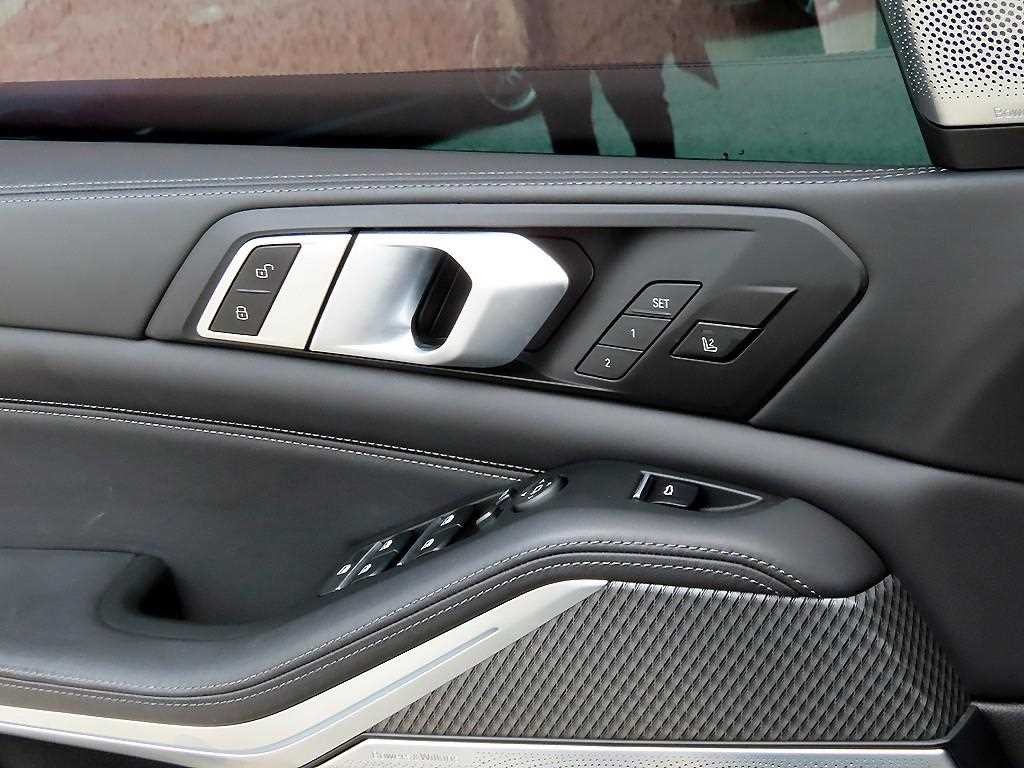 BMW X5M X5M (F95) 4.4 이미지 12