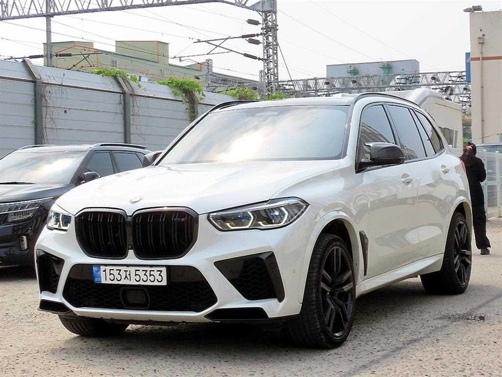 BMW X5M X5M (F95) 4.4 이미지 2