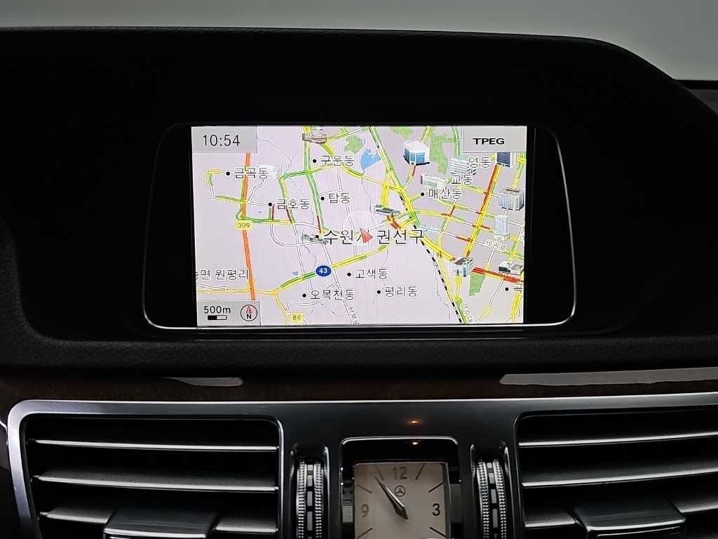 벤츠 E 클래스 E-클래스 W212 E300 아방가르드 이미지 15