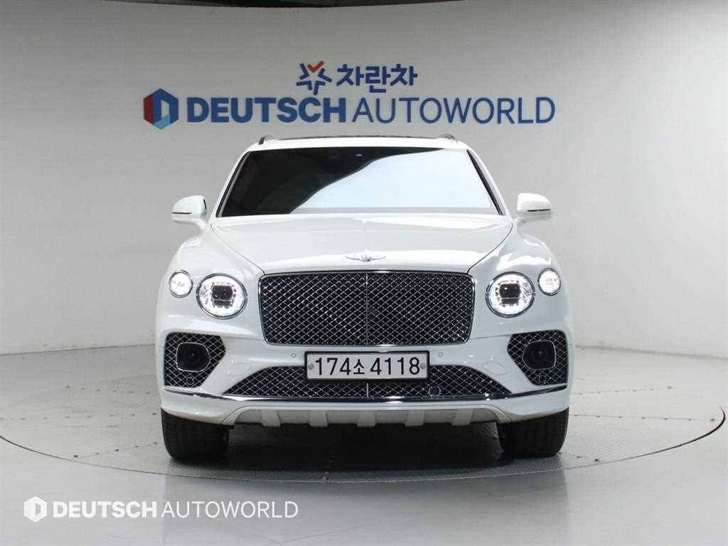 벤틀리 벤테이가 4.0 V8 이미지 3