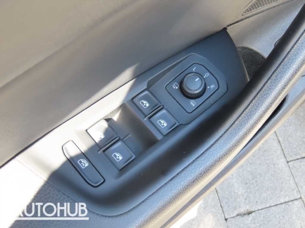 폭스바겐 아테온 2.0 TDI 엘레강스 프레스티지 이미지 13