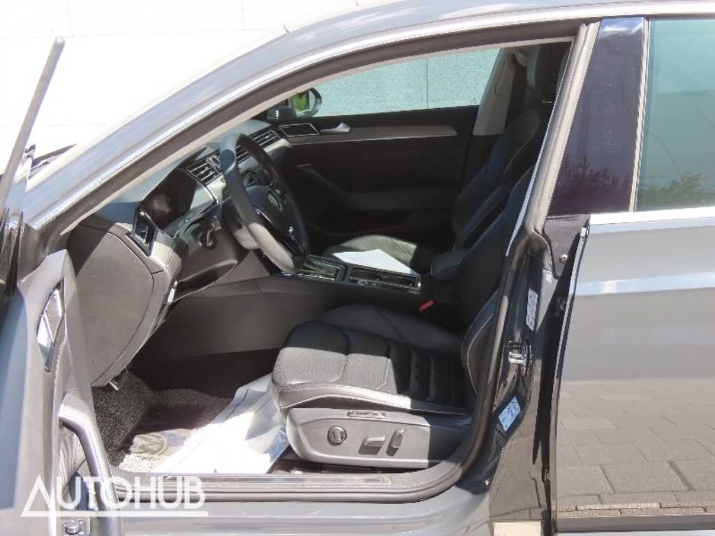폭스바겐 아테온 2.0 TDI 엘레강스 프레스티지 이미지 14