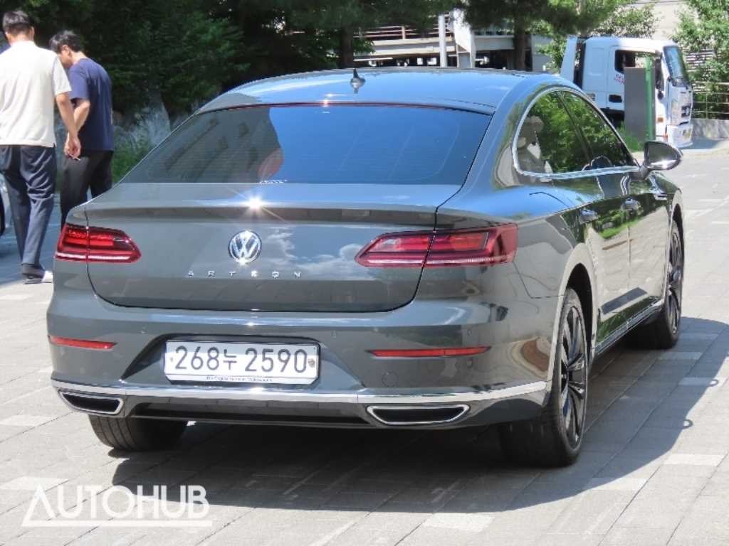 폭스바겐 아테온 2.0 TDI 엘레강스 프레스티지 이미지 3