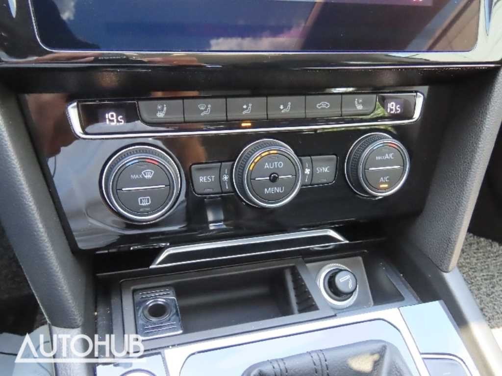 폭스바겐 아테온 2.0 TDI 엘레강스 프레스티지 이미지 8