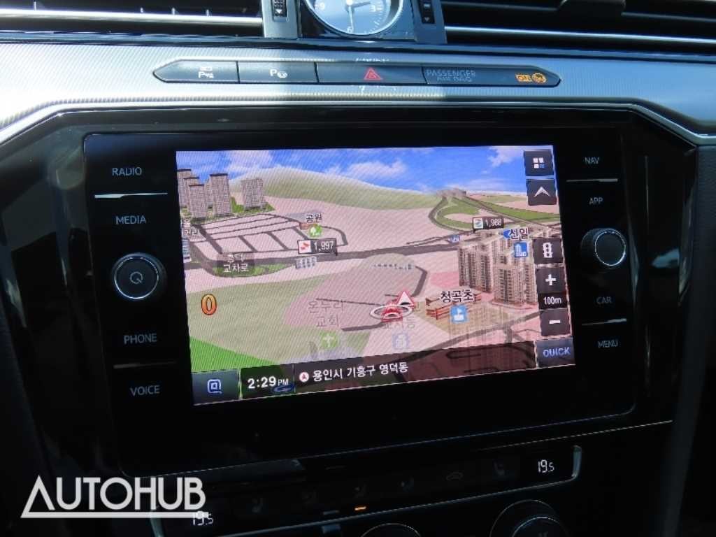 폭스바겐 아테온 2.0 TDI 엘레강스 프레스티지 이미지 9