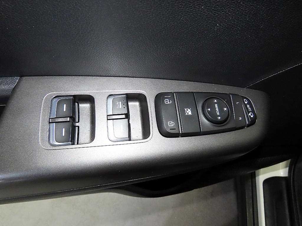 기아 스포티지 스포티지 더 볼드 1.6 디젤 2WD 프레스티지 이미지 13