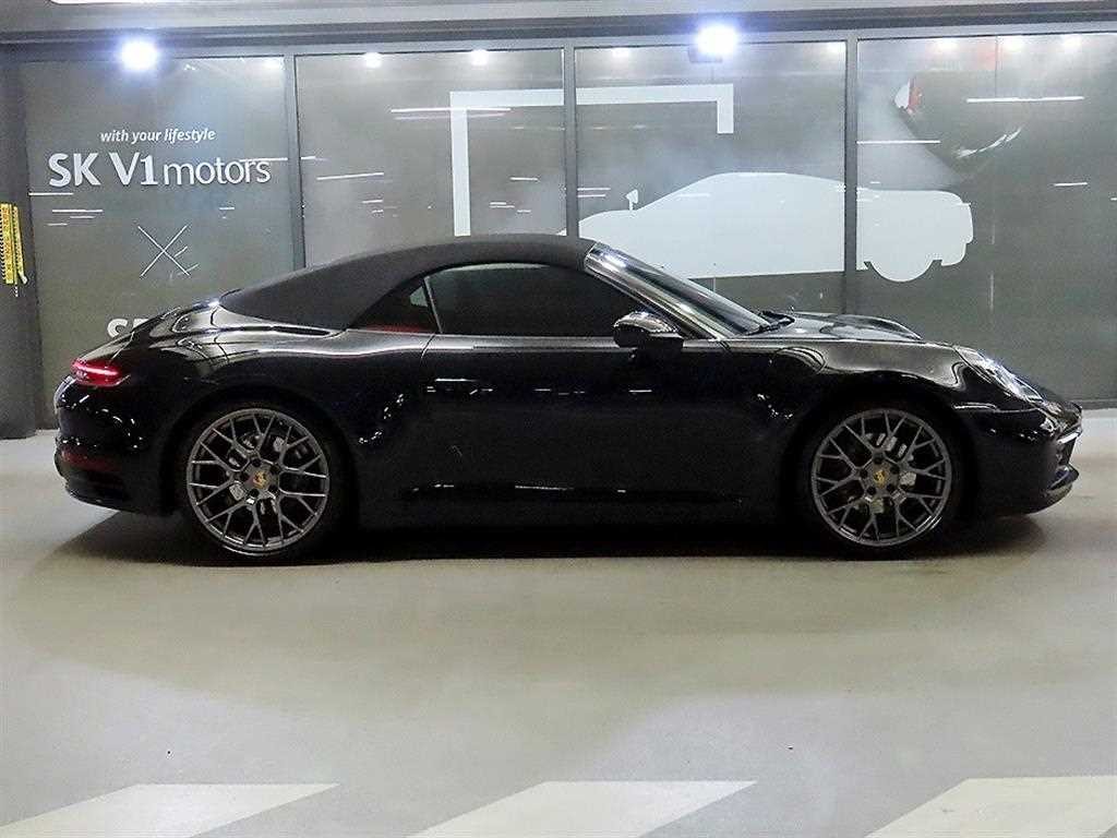 포르쉐 911 911(992) 카레라 카브리올레 이미지 3