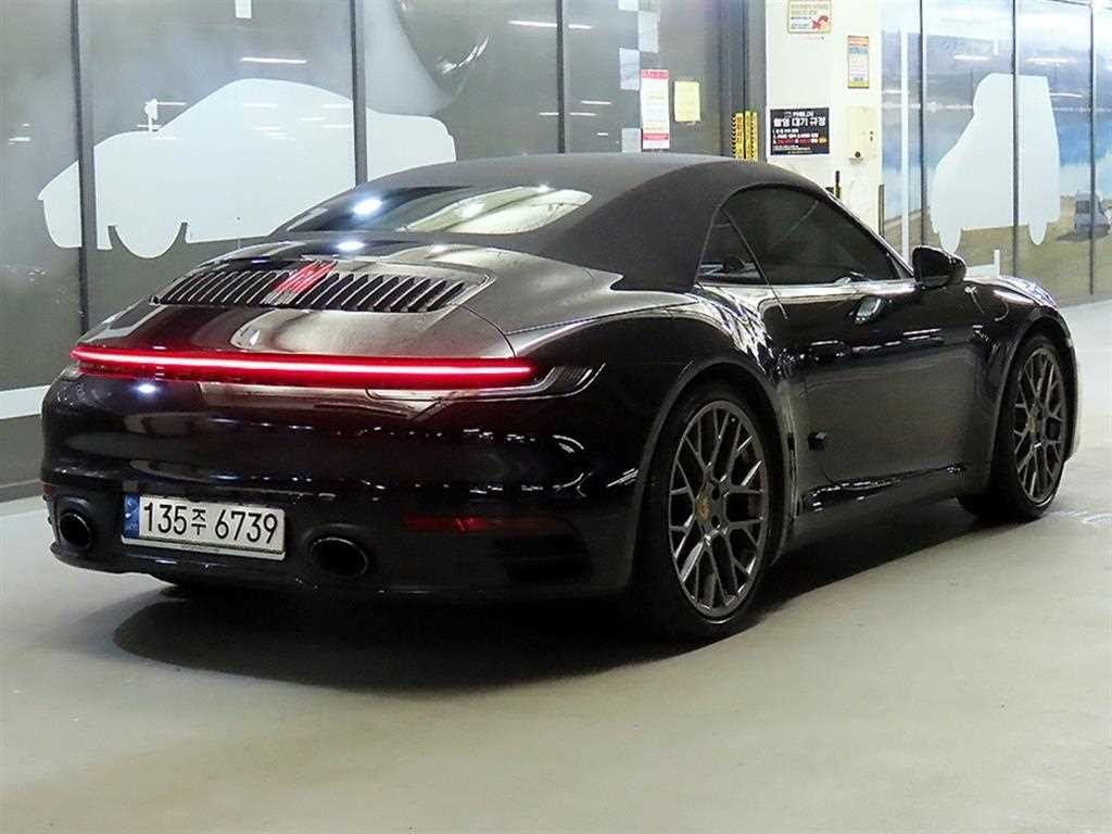 포르쉐 911 911(992) 카레라 카브리올레 이미지 4