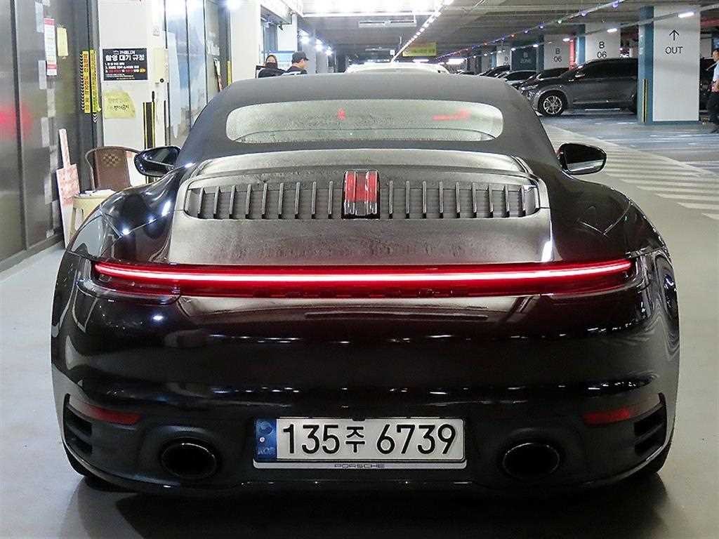 포르쉐 911 911(992) 카레라 카브리올레 이미지 5