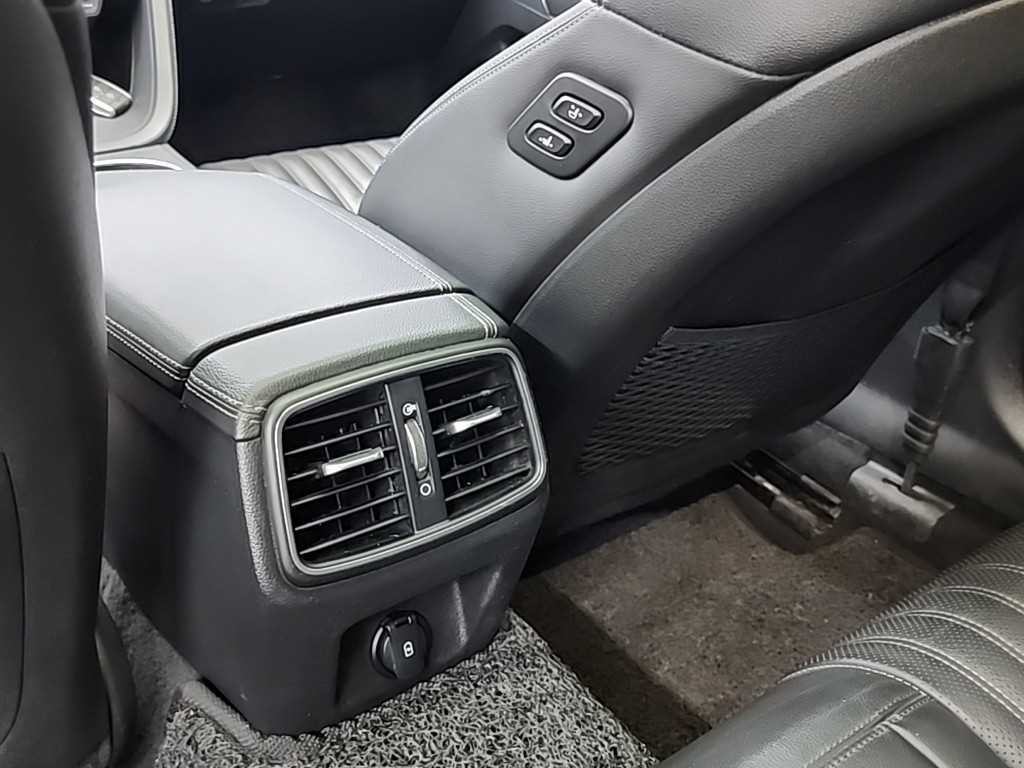제네시스 G70 3.3T 스포츠 어드밴스드 이미지 13