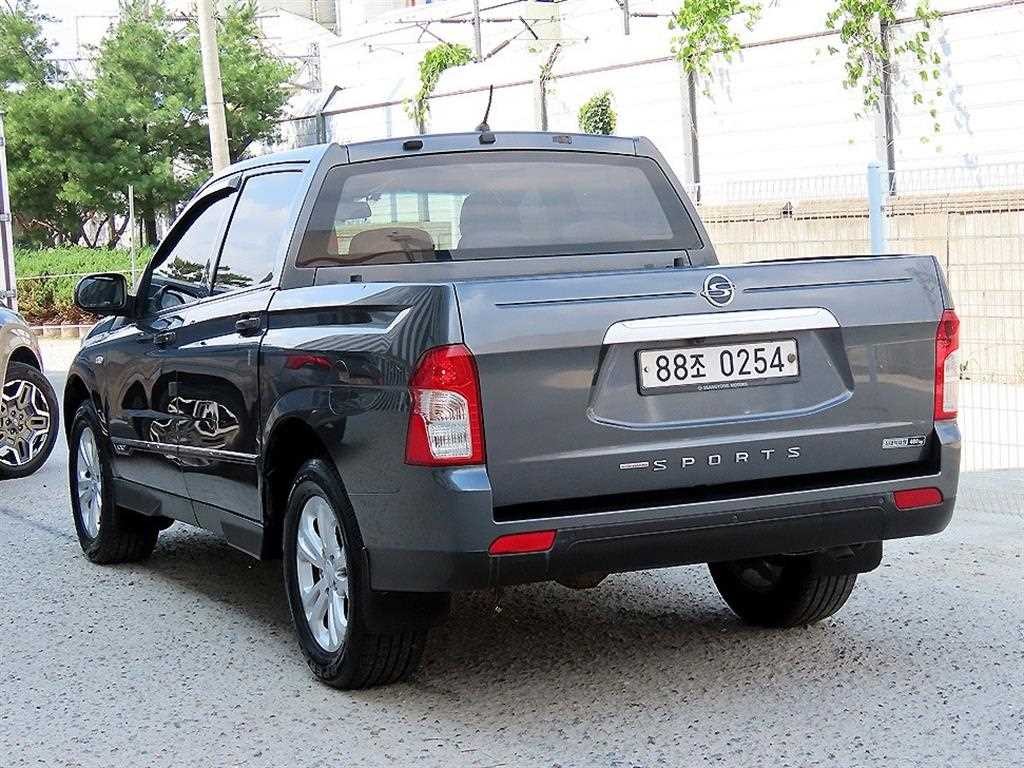 KG모빌리티(쌍용) 코란도 더뉴코란도스포츠 CX7(4WD) 클럽 이미지 3