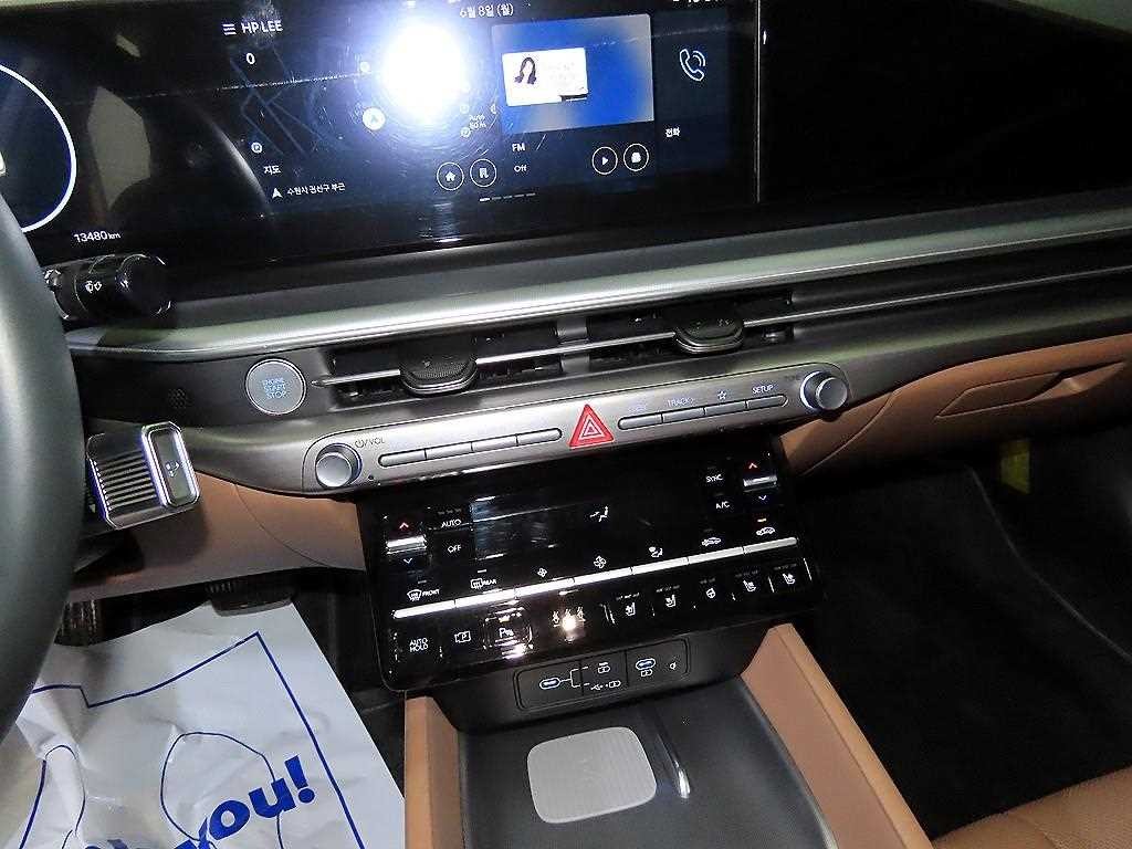 현대 그랜저 그랜저 (GN7) 가솔린 3.5 2WD 익스클루시브 이미지 11