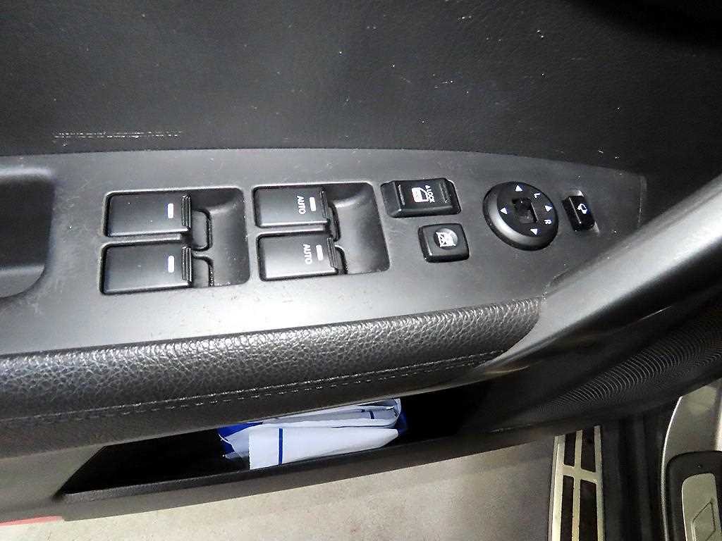 기아 쏘렌토 뉴 쏘렌토 R 2WD 2.0 노블레스 이미지 13