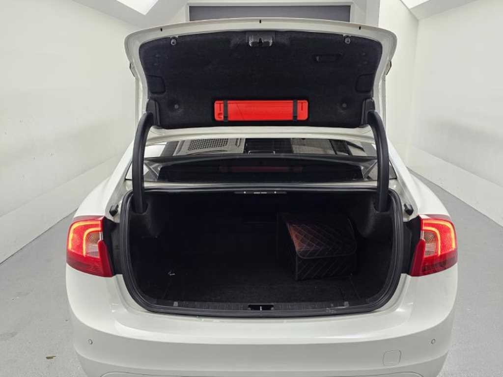 볼보 S60 뉴S60 D4 이미지 19