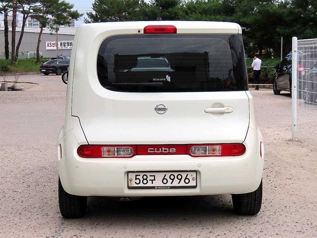 닛산 큐브 1.8 S 이미지 4