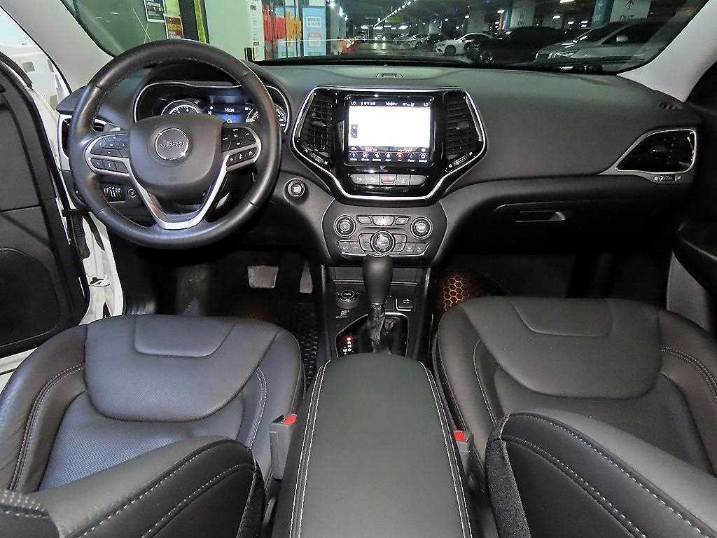 지프 체로키 체로키(KL) 2.4 리미티드 AWD 이미지 10