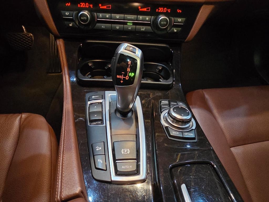 BMW 5시리즈 5시리즈 (F10) 525d xDrive 이미지 11