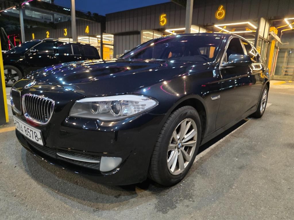 BMW 5시리즈 5시리즈 (F10) 525d xDrive 이미지 2