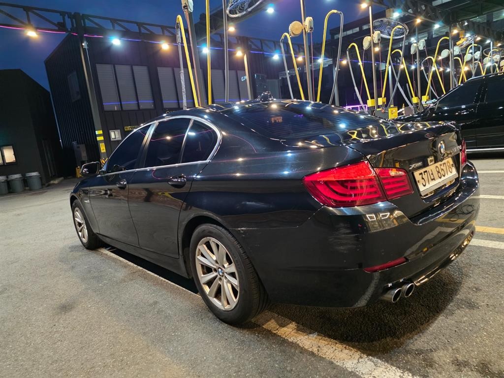 BMW 5시리즈 5시리즈 (F10) 525d xDrive 이미지 3