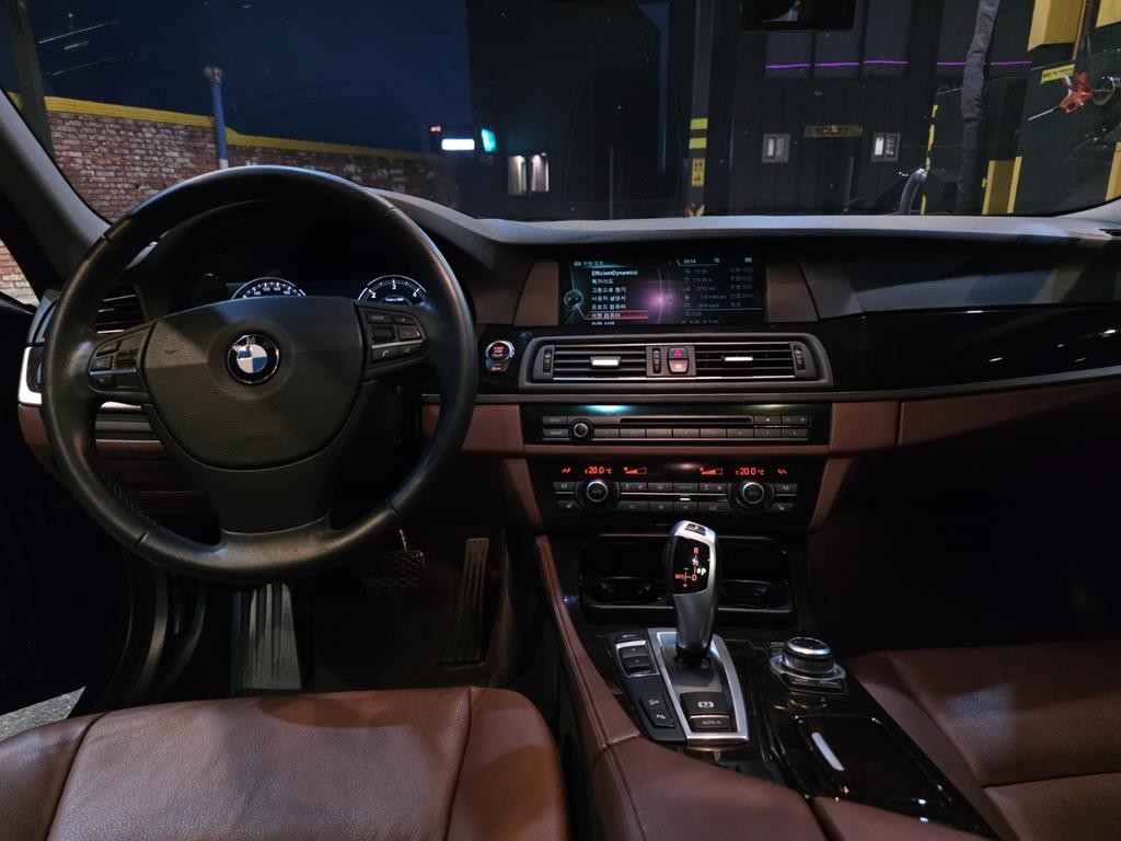 BMW 5시리즈 5시리즈 (F10) 525d xDrive 이미지 7