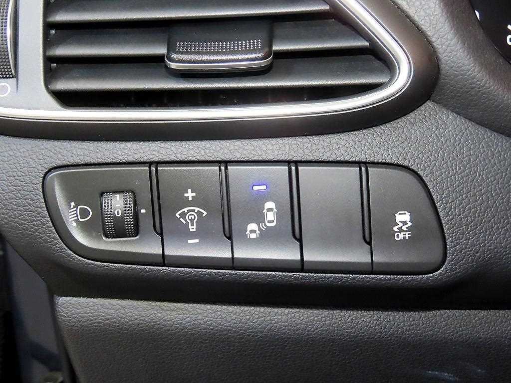 현대 i30 i30 (PD) 1.6 디젤 스마트 이미지 13