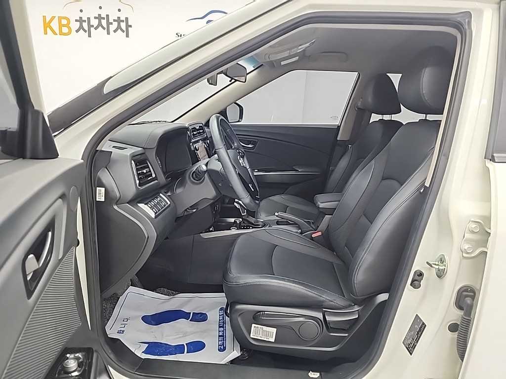 KG모빌리티(쌍용) 티볼리 베리 뉴 티볼리 2WD 가솔린 1.5 V3 이미지 11