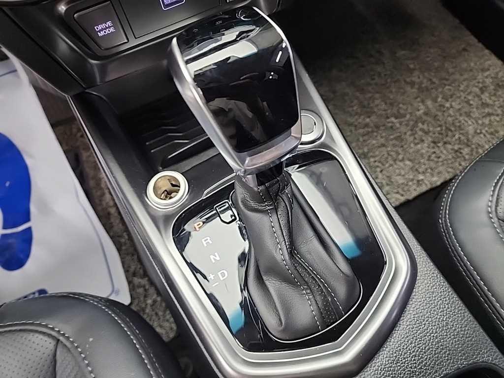 KG모빌리티(쌍용) 티볼리 베리 뉴 티볼리 2WD 가솔린 1.5 V3 이미지 8