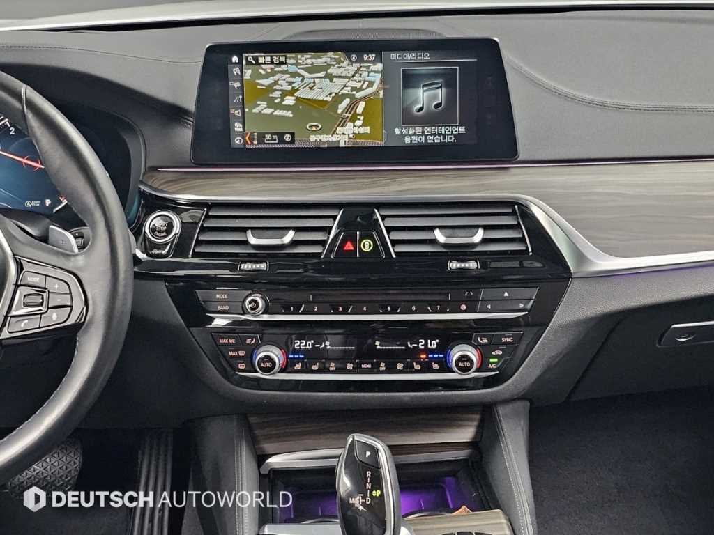 BMW 5시리즈 5시리즈 (G30) 530i xDrive 럭셔리 플러스 이미지 14