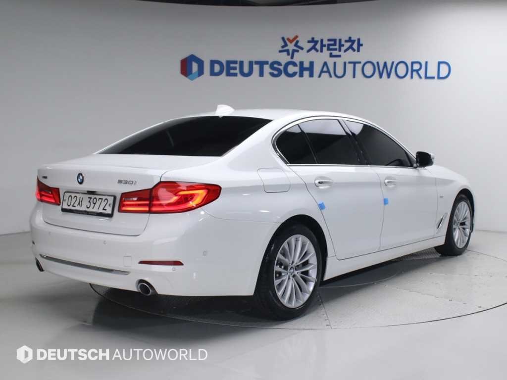 BMW 5시리즈 5시리즈 (G30) 530i xDrive 럭셔리 플러스 이미지 2